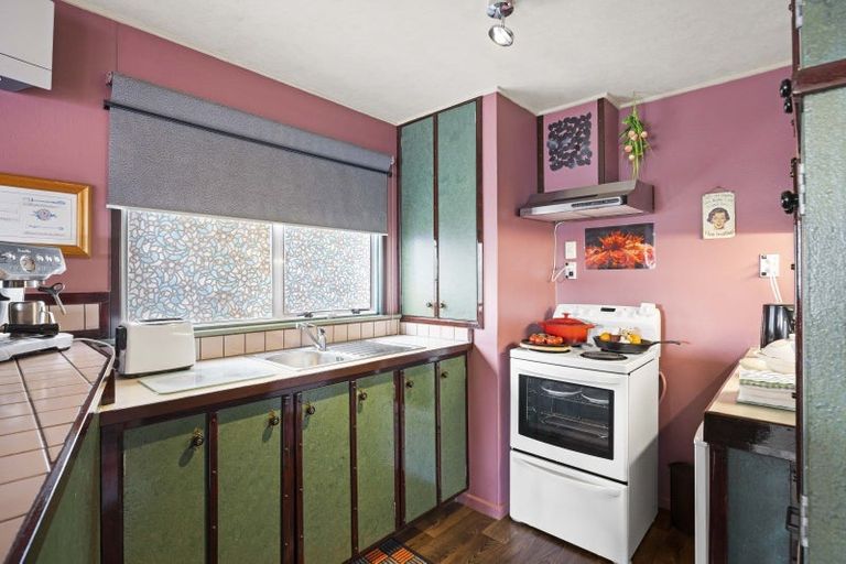 Photo of property in 1/422 Devon Street West, Lynmouth, New Plymouth, 4310