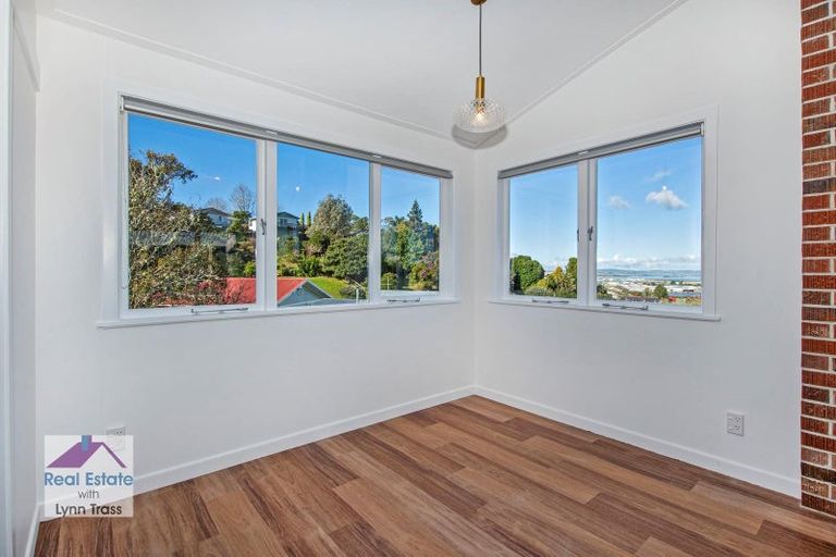 Photo of property in 42 Memorial Drive, Parahaki, Whangarei, 0112