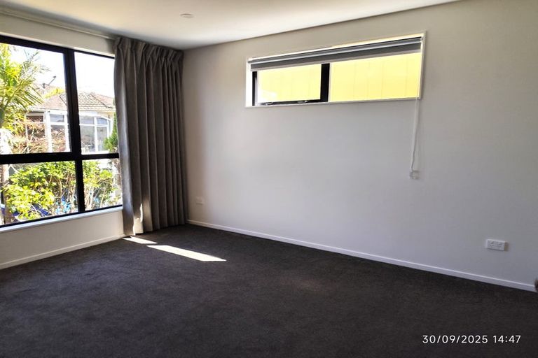 Photo of property in 4 Chatsworth Crescent, Pakuranga Heights, Auckland, 2010