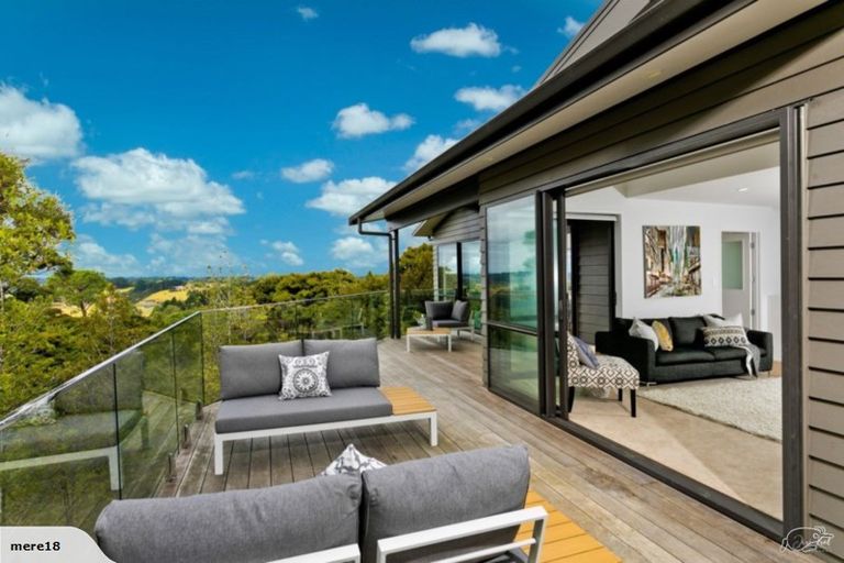 Photo of property in 339 Ridge Road, Paremoremo, Albany, 0793