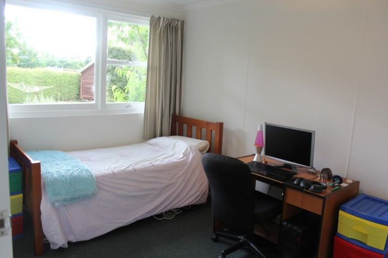 Photo of property in 28 Pompolona Street, Te Anau, 9600