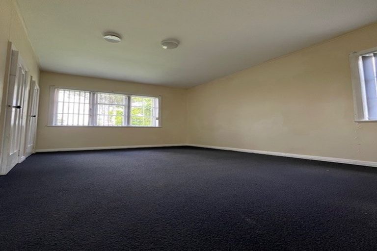 Photo of property in 86 Great South Road, Huntly, 3700