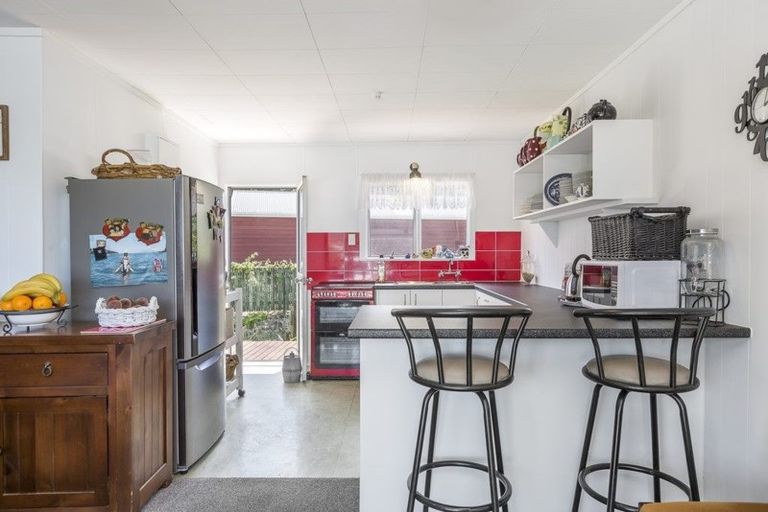 Photo of property in 562 Leigh Road, Whangateau, Warkworth, 0985