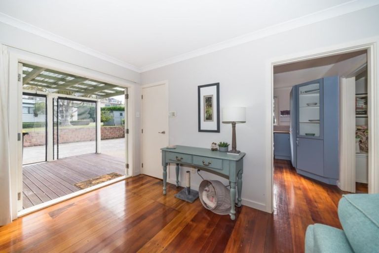 Photo of property in 102 West Street, Feilding, 4702