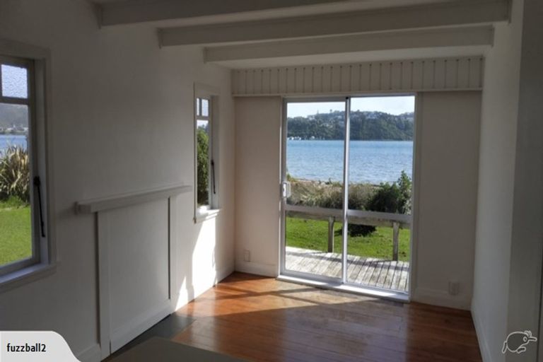 Photo of property in 57-59 Seaview Road, Paremata, Porirua, 5024