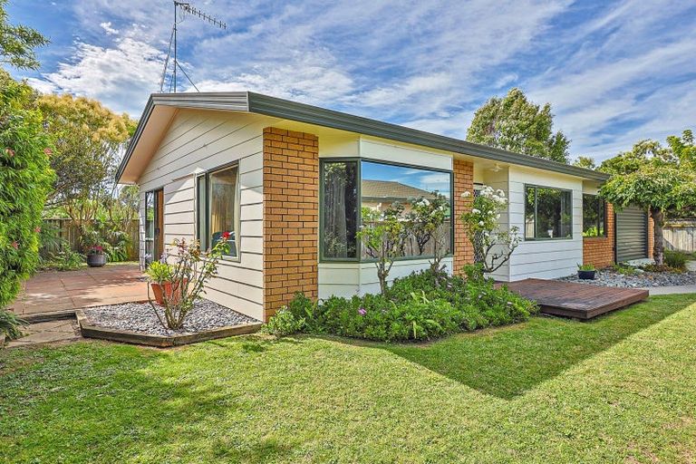 Photo of property in 7a Bucksburn Place, Greenmeadows, Napier, 4112