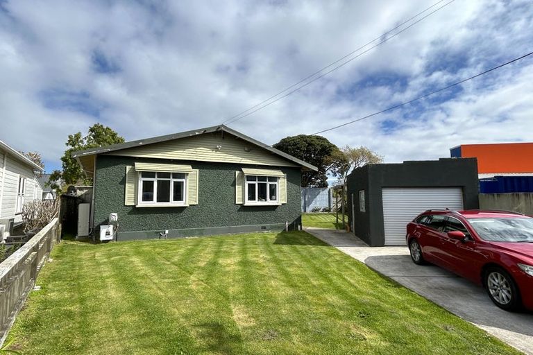 Photo of property in 2 Titoki Street, Alicetown, Lower Hutt, 5010