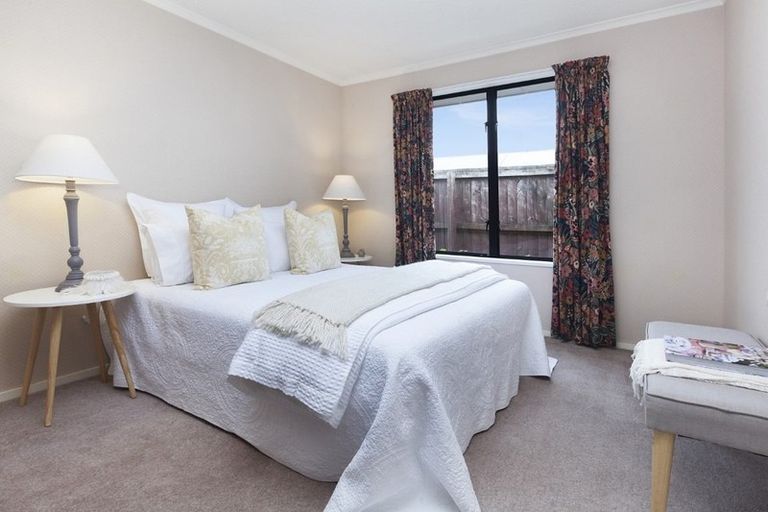 Photo of property in 2/27 Waimairi Road, Upper Riccarton, Christchurch, 8041