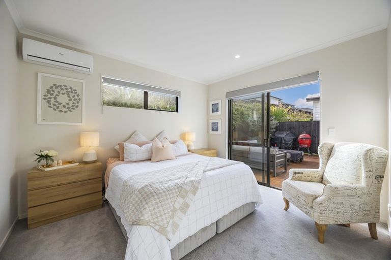Photo of property in 3 Vintry Drive, Kumeu, 0810