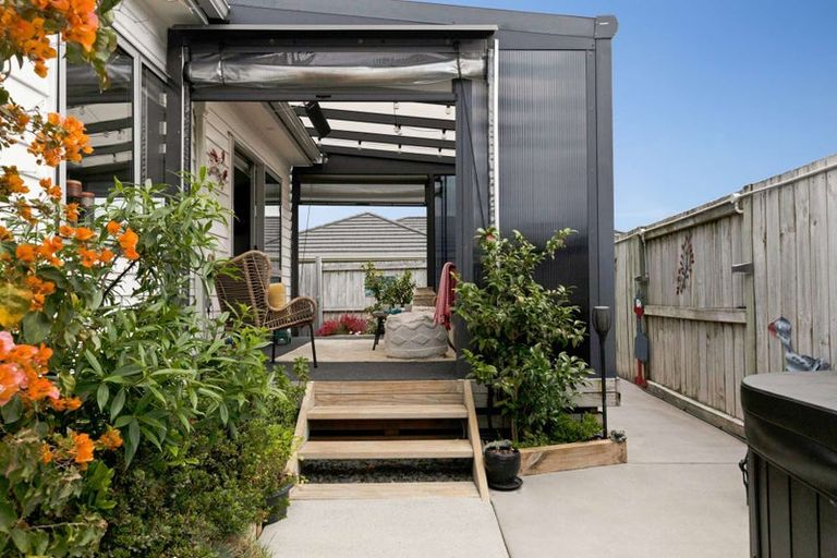 Photo of property in 11 Kamahi Crescent, Papamoa Beach, Papamoa, 3118