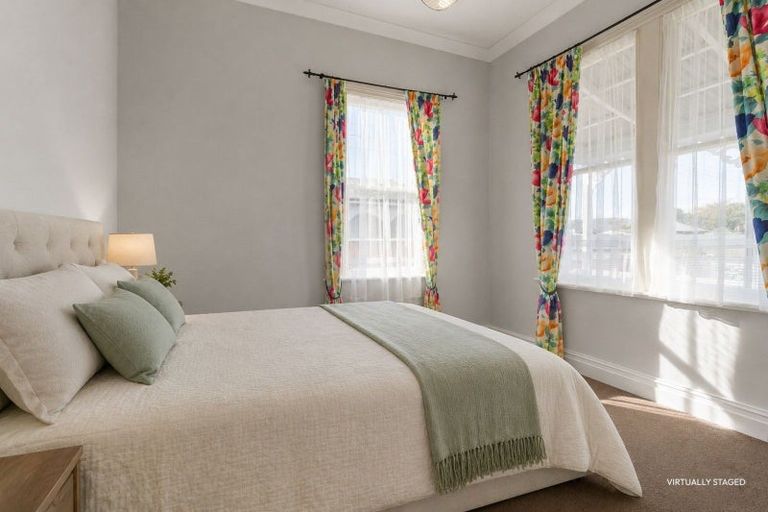 Photo of property in 22 Seddon Street, Levin, 5510