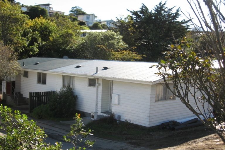 Photo of property in 169a Newlands Road, Newlands, Wellington, 6037