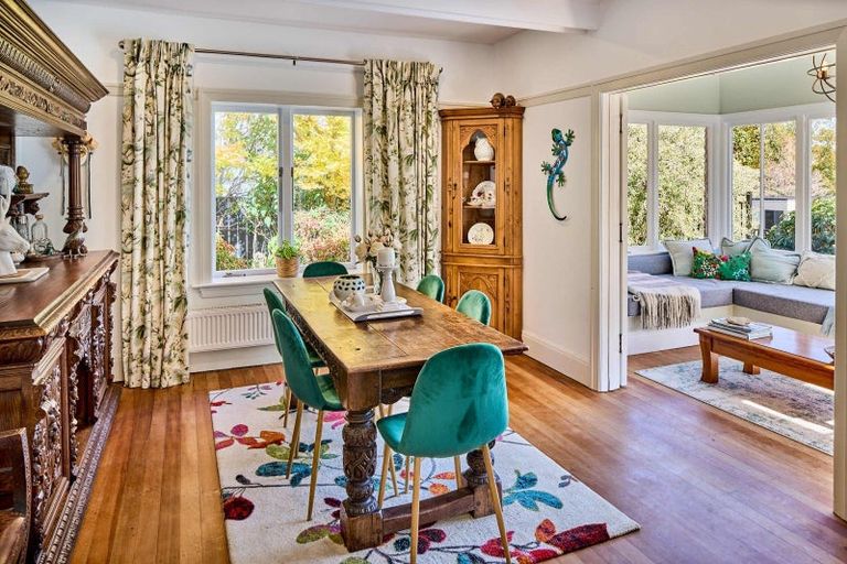 Photo of property in 68 Cheviot Road, Lowry Bay, Lower Hutt, 5013