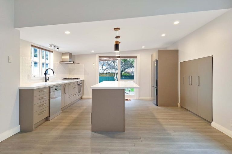 Photo of property in 20 Thornycroft Avenue, Epuni, Lower Hutt, 5011