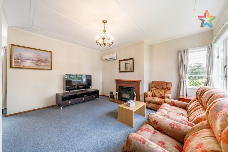 Photo of property in 96 Copeland Street, Epuni, Lower Hutt, 5011