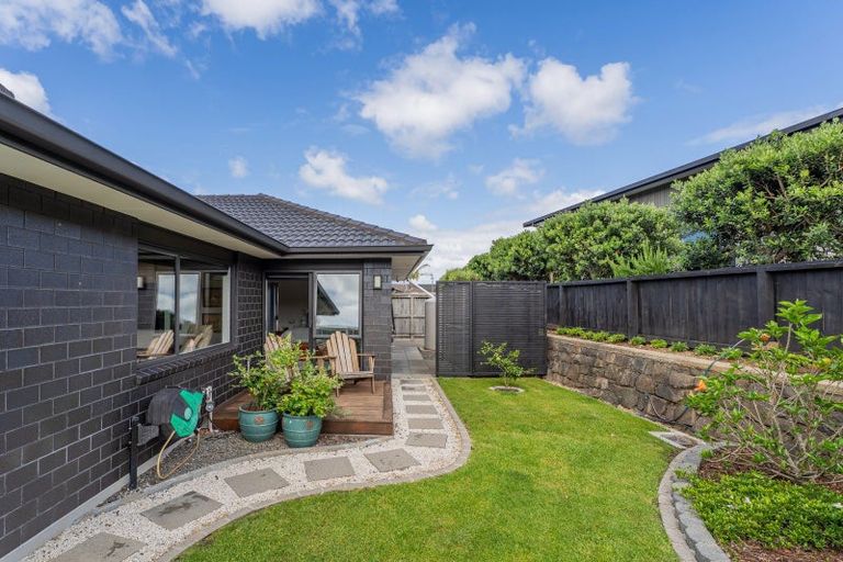 Photo of property in 32 Leeward Drive, Whitianga, 3510