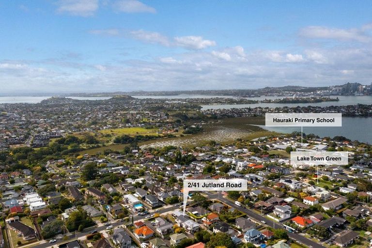 Photo of property in 2/41 Jutland Road, Hauraki, Auckland, 0622