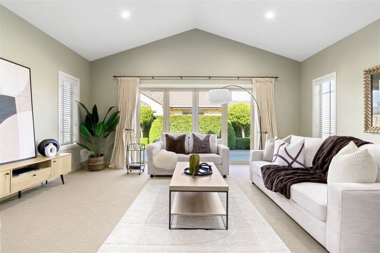 Photo of property in 69 Wiltshire Drive, Huntington, Hamilton, 3210