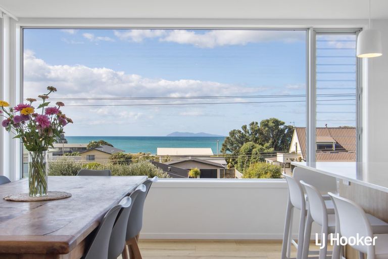 Photo of property in 246 Seaforth Road, Waihi Beach, 3611