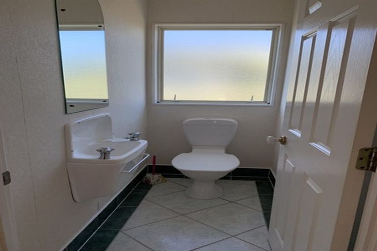 Photo of property in 41 Corta Bella Place, Golflands, Auckland, 2013