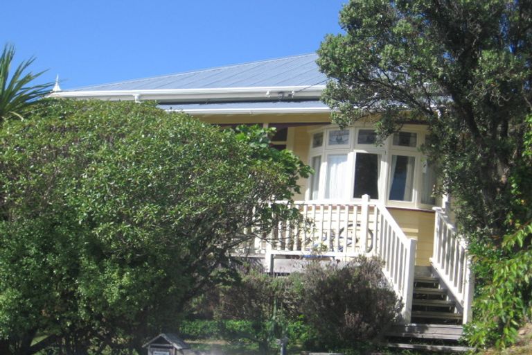 Photo of property in 33 Mckinley Crescent, Brooklyn, Wellington, 6021