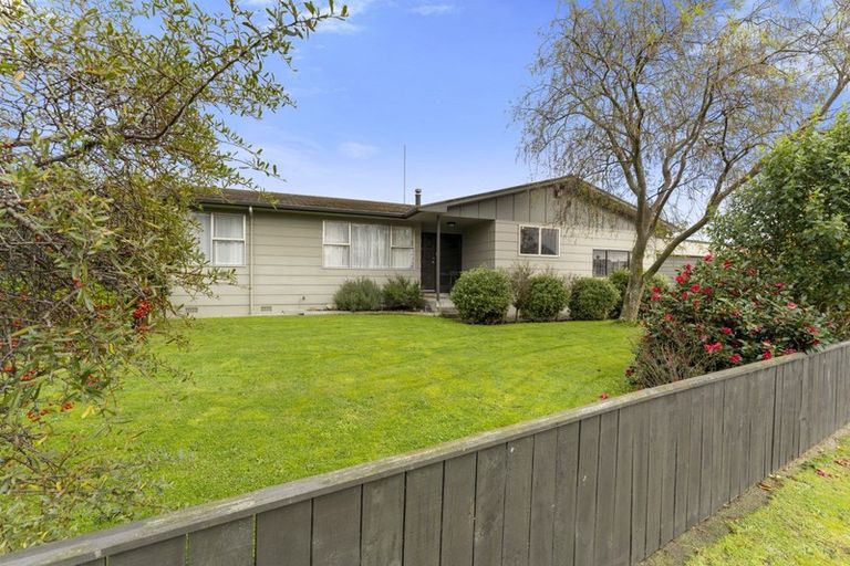 Photo of property in 1 Kimberley Grove, Westbrook, Palmerston North, 4412