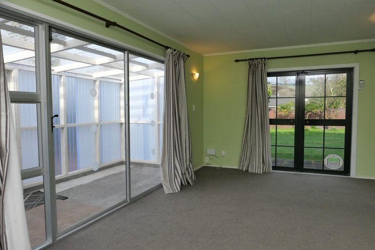 Photo of property in 166a Arawhata Road, Paraparaumu, 5032