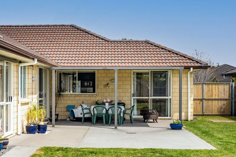 Photo of property in 96 Farringdon Avenue, Rototuna North, Hamilton, 3210