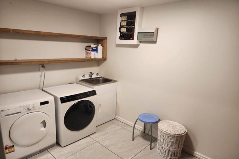 Photo of property in 9 Janice Place, Mount Pleasant, Christchurch, 8081