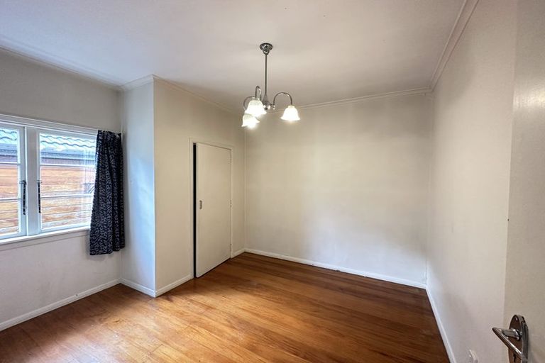 Photo of property in 3 Tawa Street, Woburn, Lower Hutt, 5010