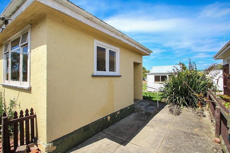 Photo of property in 15 Balmoral Street, Oamaru North, Oamaru, 9400