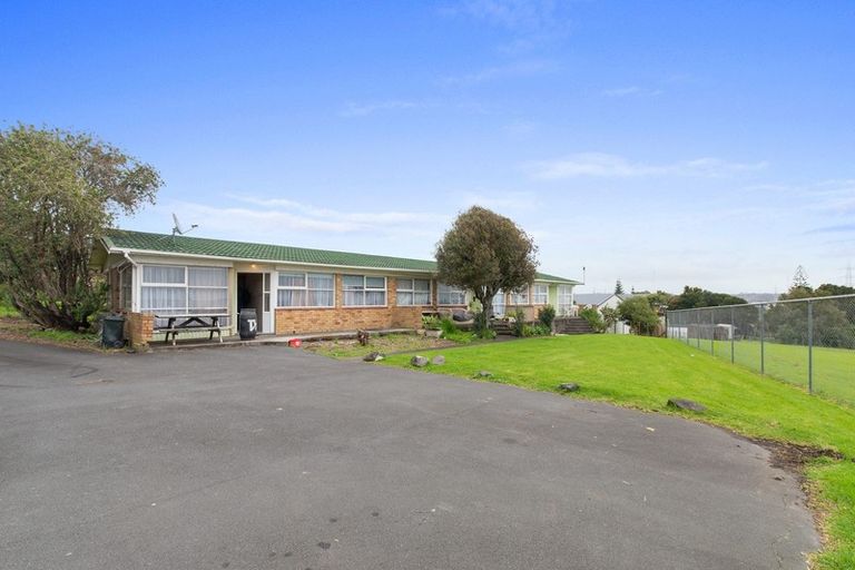 Photo of property in 84a Royal View Road, Te Atatu South, Auckland, 0610