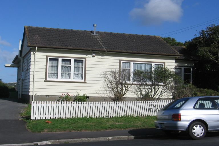 Photo of property in 19 Ironside Road, Johnsonville, Wellington, 6037