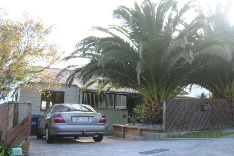 Photo of property in 16 Langwell Place, Papakowhai, Porirua, 5024