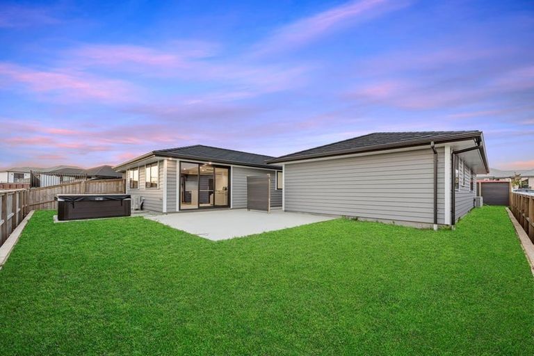 Photo of property in 157 Hitchen Road, Pokeno, 2402