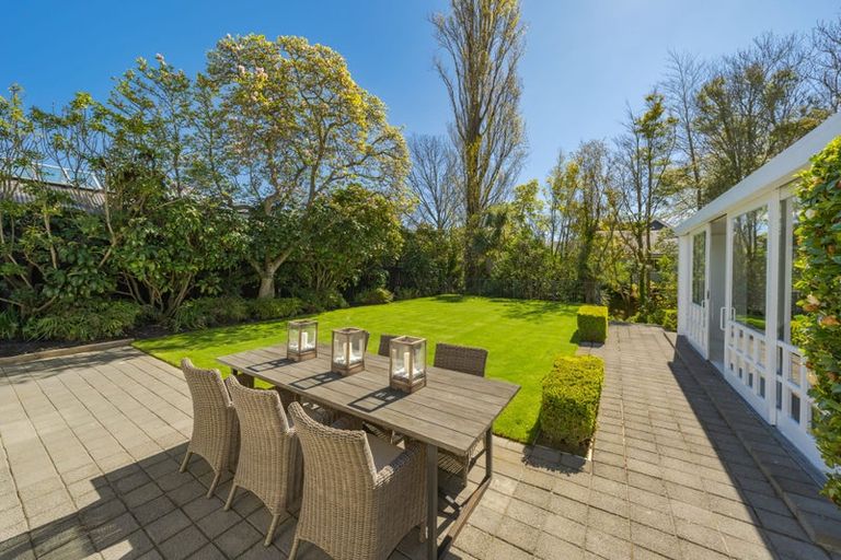 Photo of property in 6 Weka Street, Fendalton, Christchurch, 8041