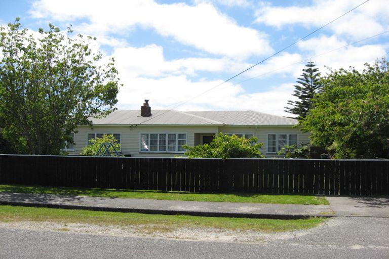 Photo of property in 29-31a Peel Street, Westport, 7825