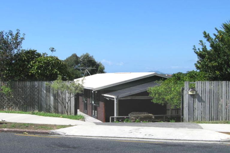 Photo of property in 122 Glamorgan Drive, Torbay, Auckland, 0630