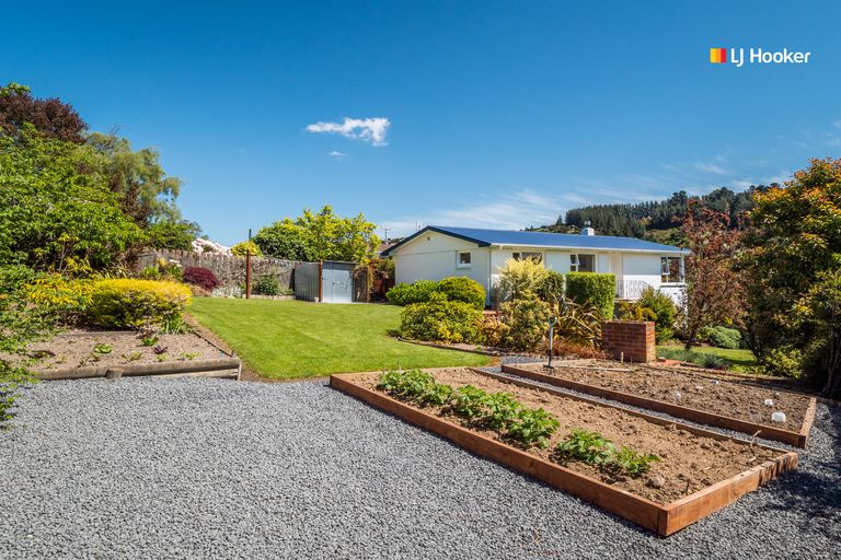 Photo of property in 122 Martin Road, Fairfield, Dunedin, 9018