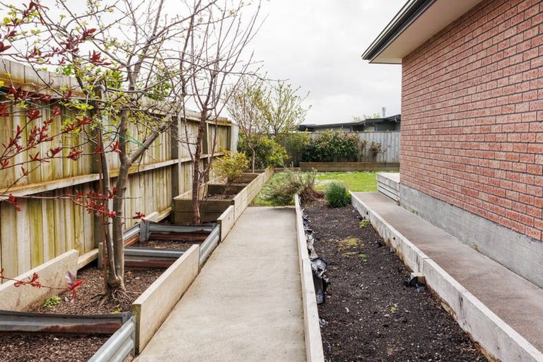 Photo of property in 8 Gibraltar Way, Fitzherbert, Palmerston North, 4410