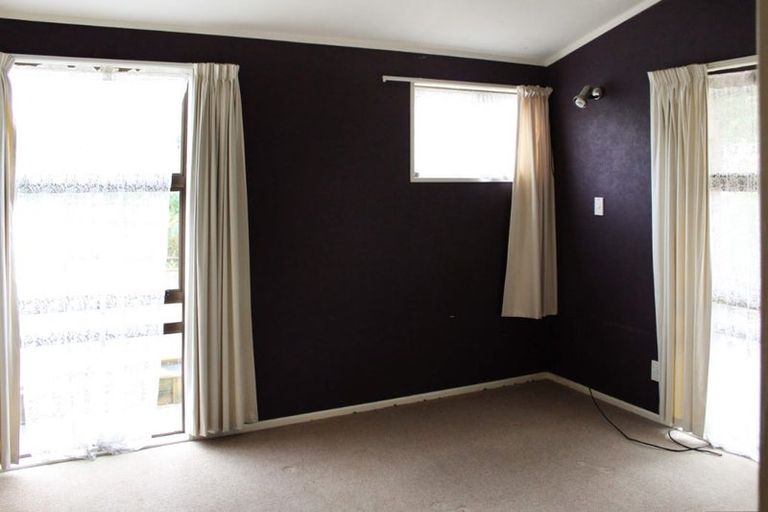 Photo of property in 9 Papawai Place, Milson, Palmerston North, 4414
