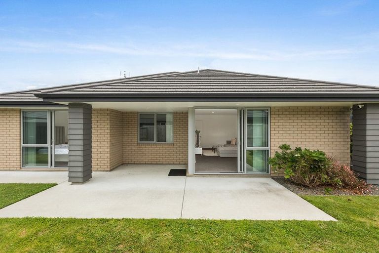 Photo of property in 8 Eastbank Drive, Katikati, 3129