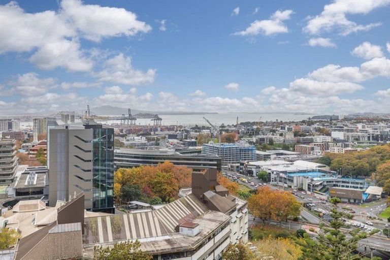 Photo of property in Princeton Apartments, 17e/30 Symonds Street, Grafton, Auckland, 1010