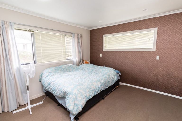 Photo of property in 66 Ohariu Road, Johnsonville, Wellington, 6037