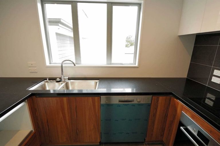 Photo of property in 2/27 Sherborne Street, St Albans, Christchurch, 8014