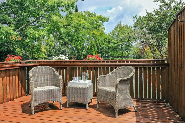 Photo of property in 21 Selwyn Road, Havelock North, 4130