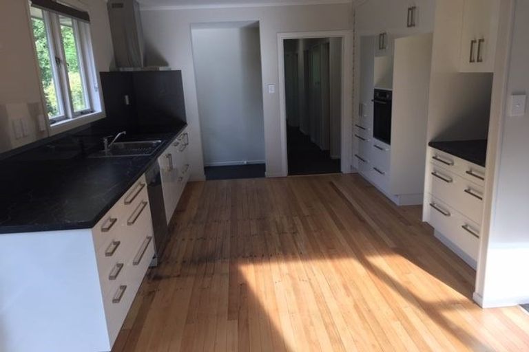 Photo of property in 8a Wharepaina Crescent, Springfield, Rotorua, 3015