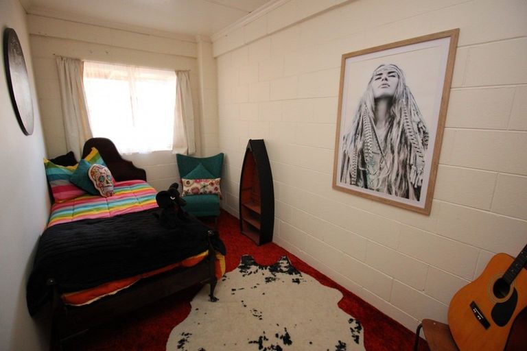 Photo of property in 1 Koromiko Street, Inglewood, 4330