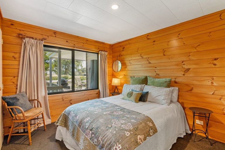 Photo of property in 90 Wirihana Road, Hawera, 4674