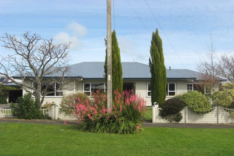 Photo of property in 17 Harris Street, Waitara, 4320